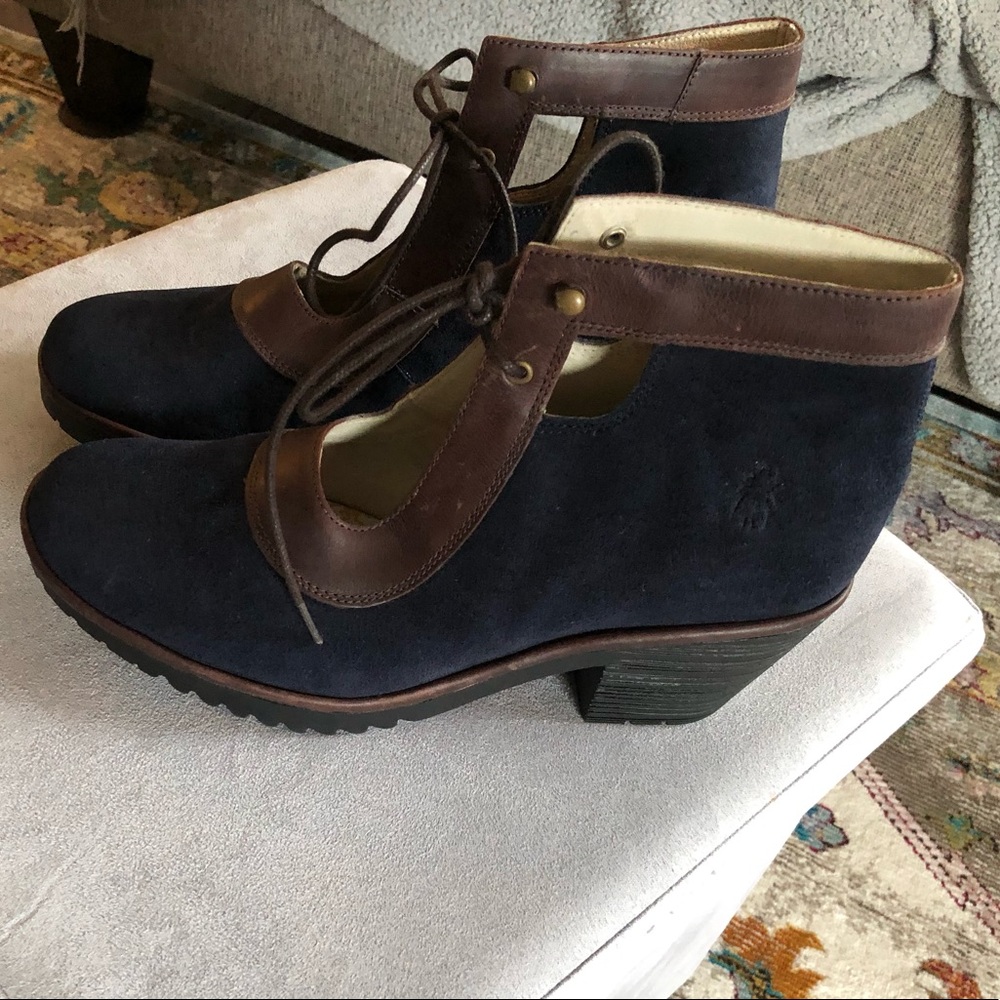 NEW Fry of London navy blue leather booties